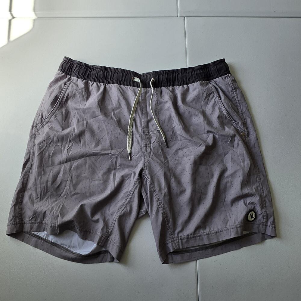 Vuori Swim Shorts Mens Large Gray Elastic Waist Lined Pockets Trunks